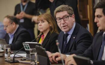 Chile busca aliviar la carga sobre pequeños mineros y presenta una reforma al sistema de patentes