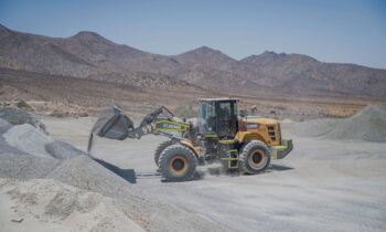 ENAMI busca vender más de 400 mil toneladas de minerales auríferos acumulados en Chile