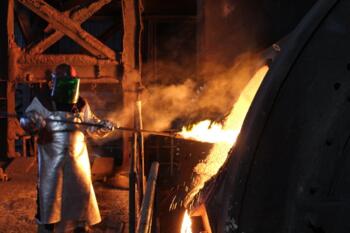 Codelco enfrenta sanción ambiental por incumplimiento en monitoreo de emisiones en Potrerillos