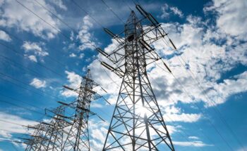  Eléctrificación minera en el NOA: YPF Luz y Central Puerto inician obras en 2028 con inversión millonaria