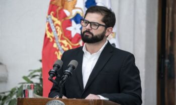 Boric nombra tres nuevos directores en Codelco para desafíos clave