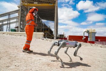 Robot cuadrúpedo se une a Codelco para prevenir enfermedades profesionales