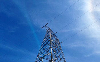 Chile y Perú avanzan hacia la interconexión eléctrica con un proyecto de US$30 millones en Arica